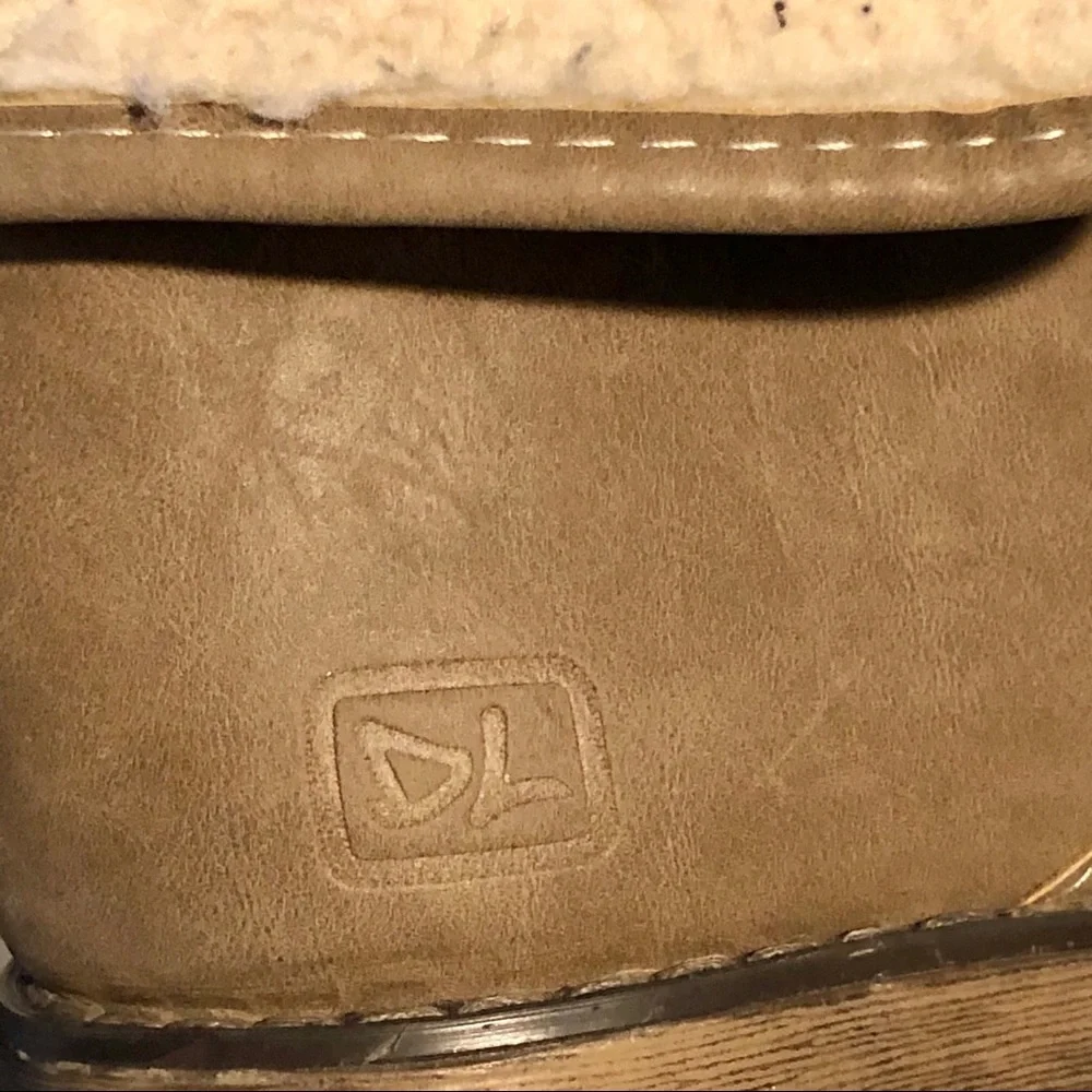 DIRTY LAUNDRY Raeven Tan Fold-Over Booties SZ-6